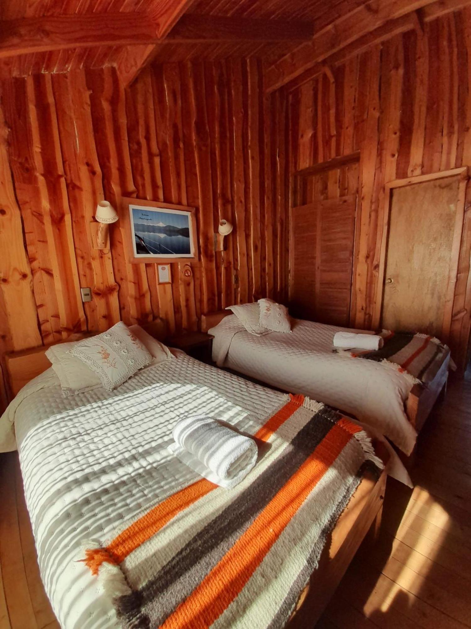 Hosteria-Cabanas Rucapillan โชสซูเอนโก ภายนอก รูปภาพ