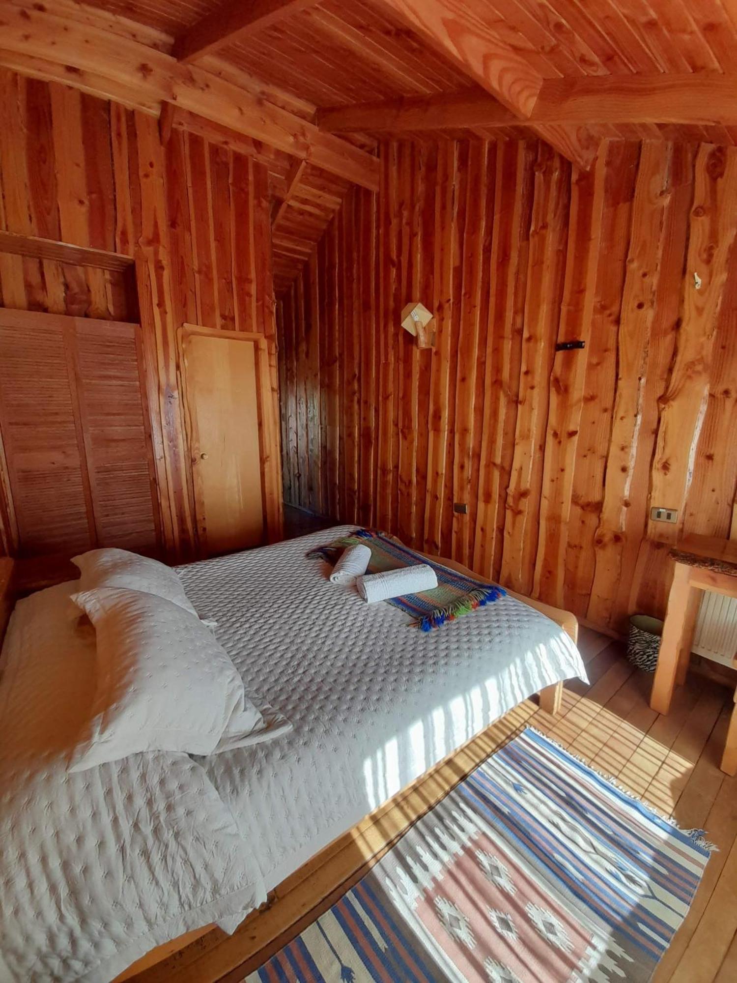 Hosteria-Cabanas Rucapillan โชสซูเอนโก ภายนอก รูปภาพ