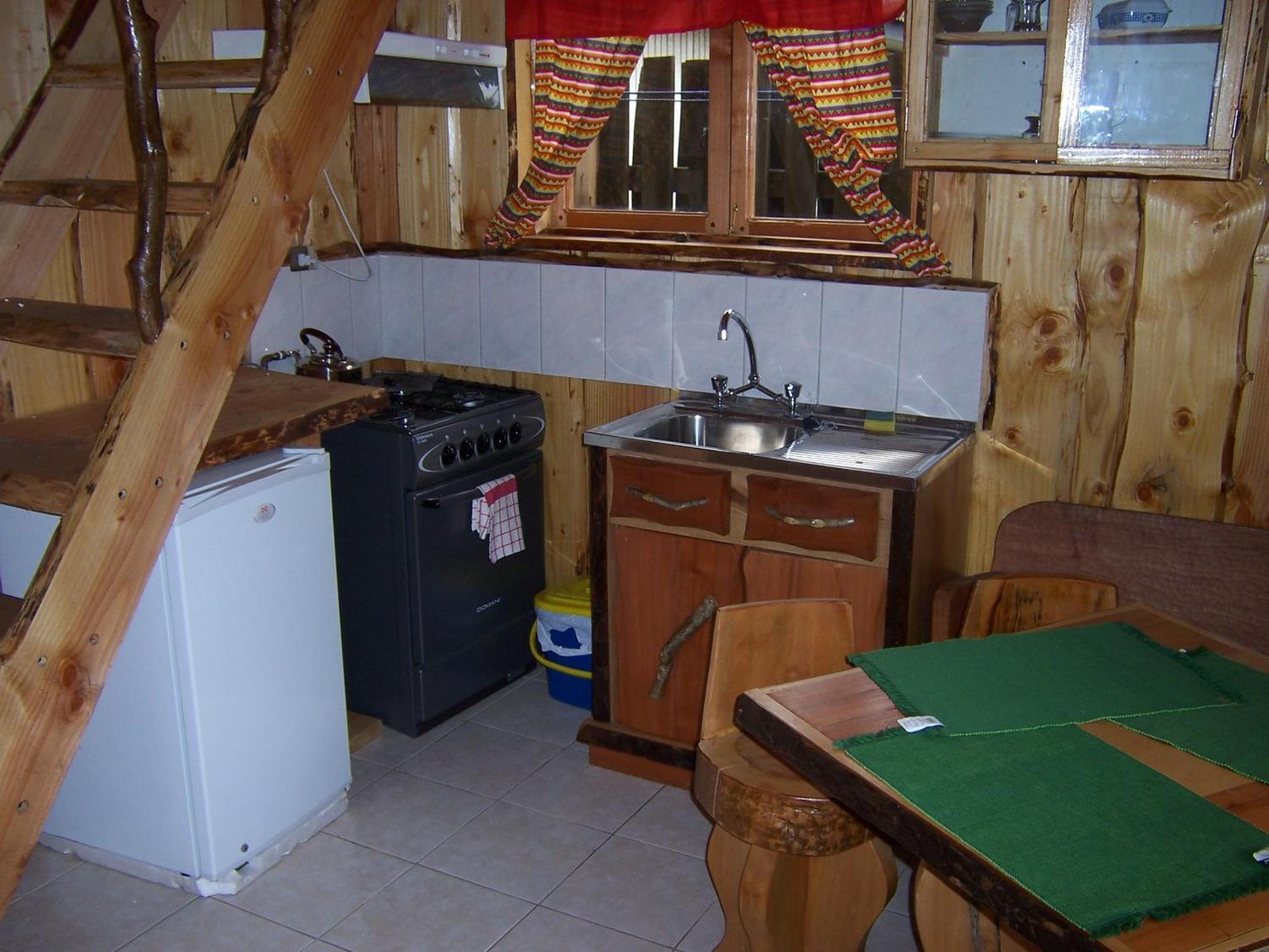 Hosteria-Cabanas Rucapillan โชสซูเอนโก ภายนอก รูปภาพ