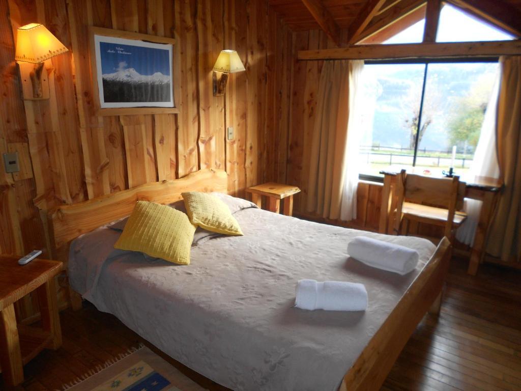 Hosteria-Cabanas Rucapillan โชสซูเอนโก ภายนอก รูปภาพ