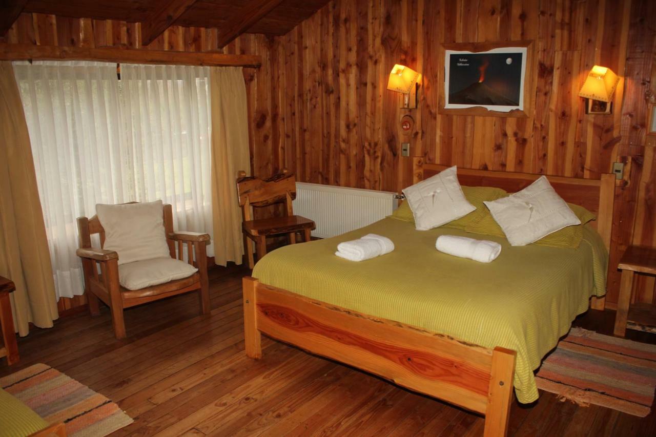 Hosteria-Cabanas Rucapillan โชสซูเอนโก ภายนอก รูปภาพ