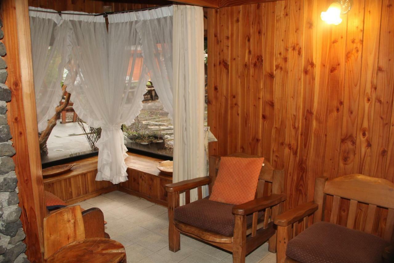 Hosteria-Cabanas Rucapillan โชสซูเอนโก ภายนอก รูปภาพ